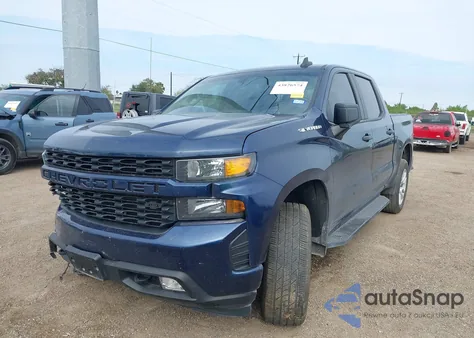 2021 Chevrolet Silverado 1500 2Wd Short Bed Custom z USA, uszkodzony, nr VIN 1GCPWBEH1MZ125579